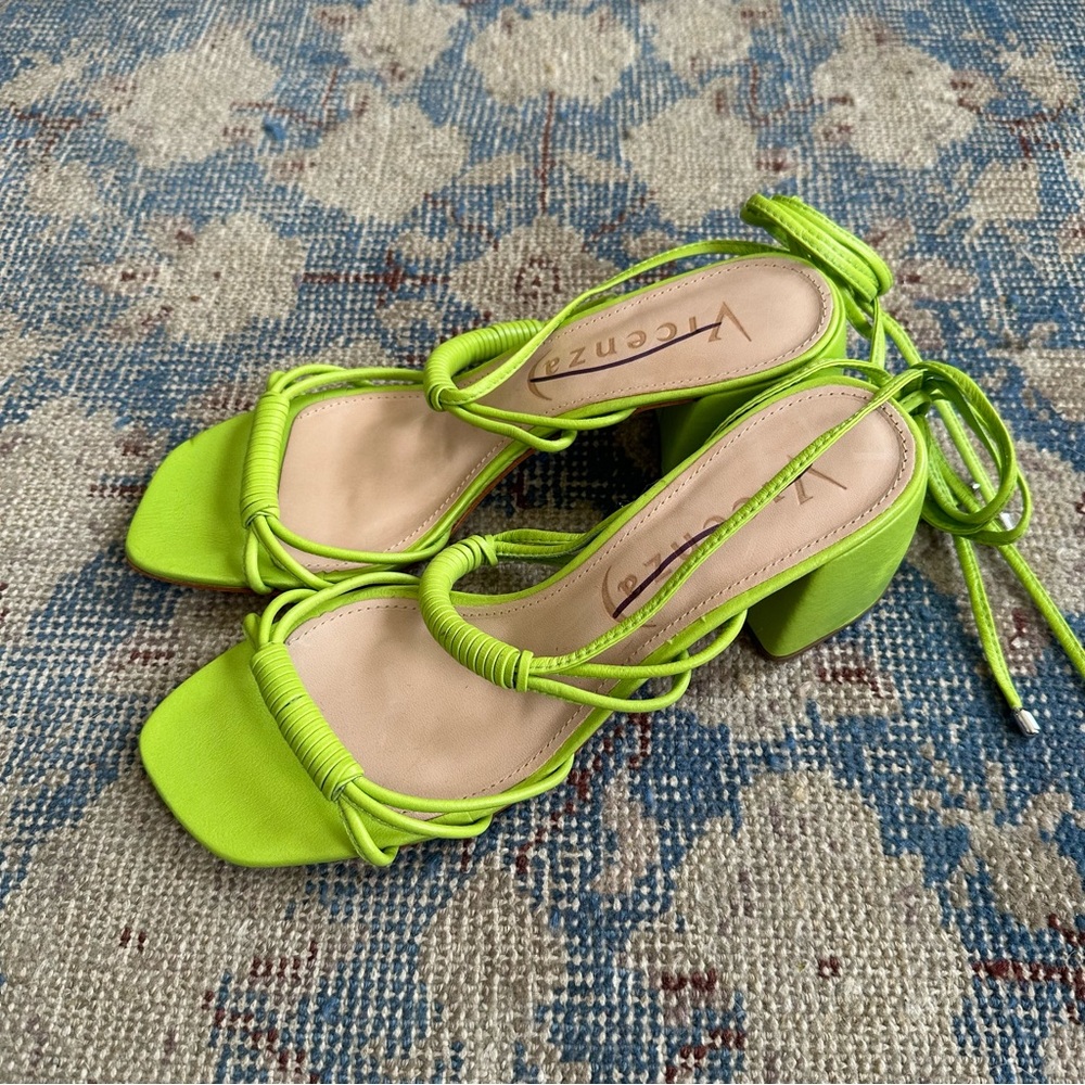 NEW Free People Vicenza Love Struck Heels 37
